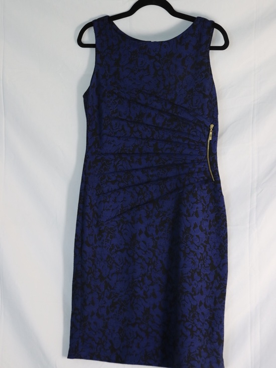Ivanka Trump Dresses & Skirts - Ivanka Trump Navy and Black Floral Jacquard Midi Sheath Dress